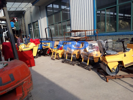 福瑞得機(jī)械座駕壓路機(jī)，手扶壓路機(jī)，小型灌縫機(jī)，井蓋切割機(jī)及時(shí)發(fā)貨