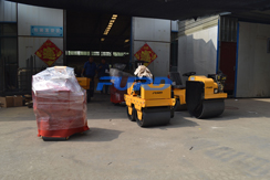 福瑞得機(jī)械手扶雙輪壓路機(jī)，手扶單輪壓路機(jī)，座駕壓路機(jī)及時包裝發(fā)貨